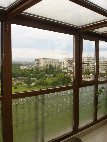 Кафява ПВЦ дограма,